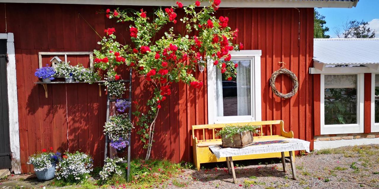 Kinne-Vedum Bed And Breakfast Gotene Exterior photo