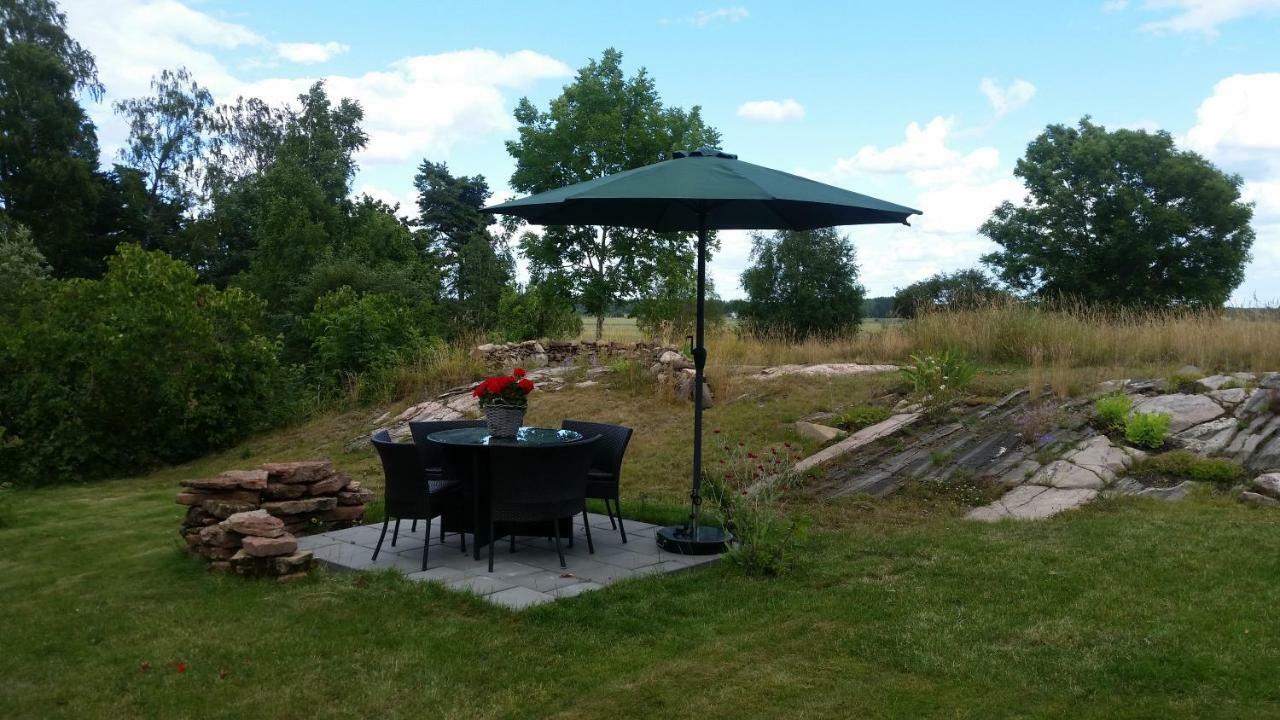 Kinne-Vedum Bed And Breakfast Gotene Exterior photo