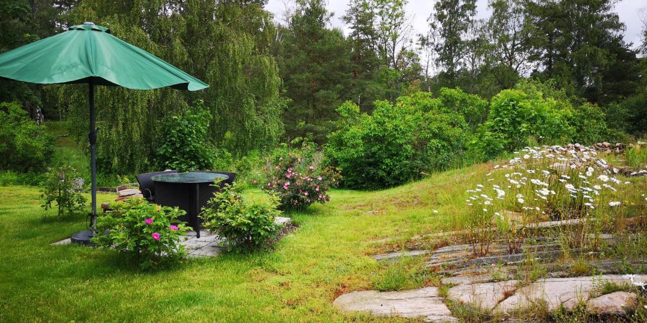 Kinne-Vedum Bed And Breakfast Gotene Exterior photo